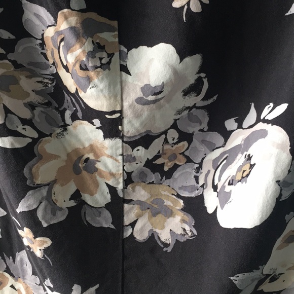 Floral dress - Picture 4 of 4